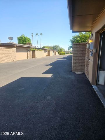 10814 W THUNDERBIRD Boulevard, Sun City, AZ 85351