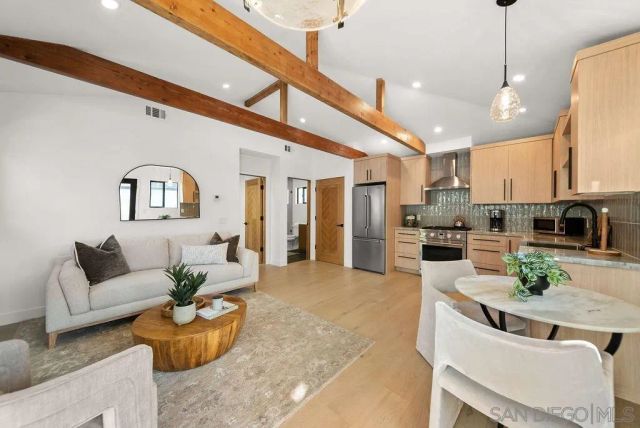 436 Bonair, La Jolla, CA 92037