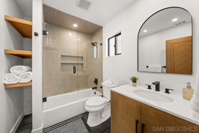 436 Bonair, La Jolla, CA 92037