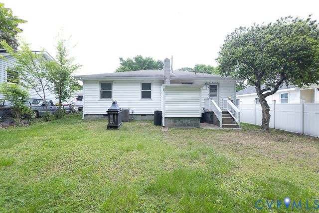 2410 Raleigh St, Hopewell, VA 23860