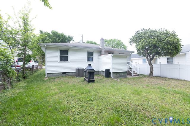 2410 Raleigh St, Hopewell, VA 23860
