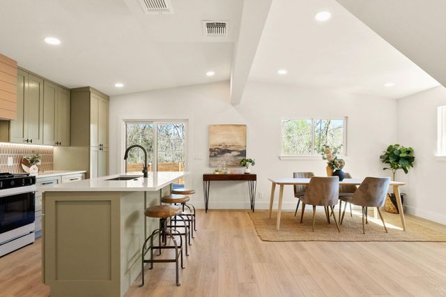 4409 Scottsdale RD, Austin, TX 78721