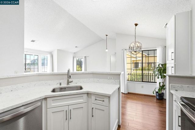 1111 Devonwood, Hercules, CA 94547