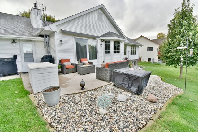 712 23rd Street SE, Willmar, MN 56201