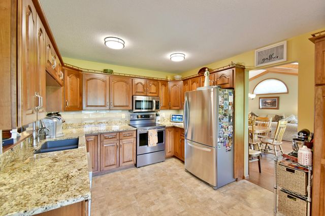 712 23rd Street SE, Willmar, MN 56201