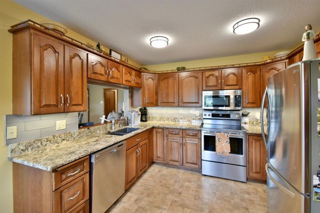 712 23rd Street SE, Willmar, MN 56201