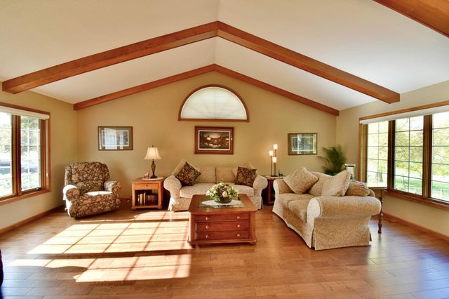 712 23rd Street SE, Willmar, MN 56201