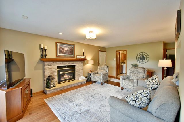 712 23rd Street SE, Willmar, MN 56201