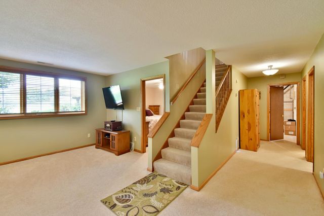 712 23rd Street SE, Willmar, MN 56201