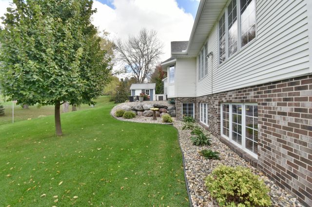 712 23rd Street SE, Willmar, MN 56201