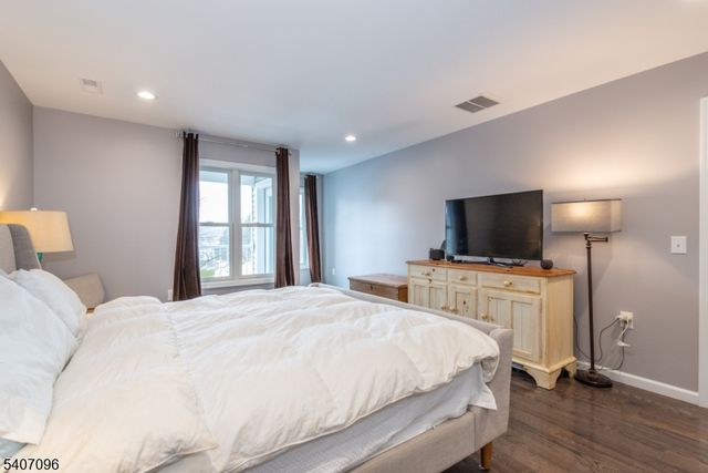 165 Lakeside Rd 6, West Milford Twp., NJ 07421