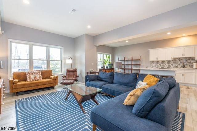 165 Lakeside Rd 6, West Milford Twp., NJ 07421