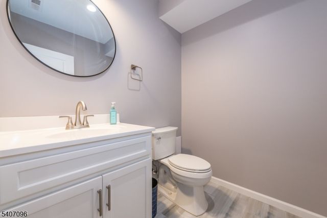 165 Lakeside Rd 6, West Milford Twp., NJ 07421