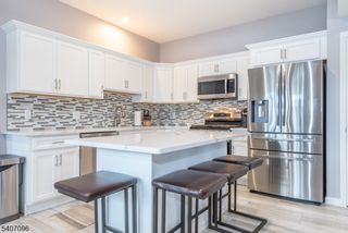165 Lakeside Rd 6, West Milford Twp., NJ 07421