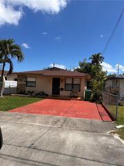 6770 SW 15th St, Miami, FL 33144