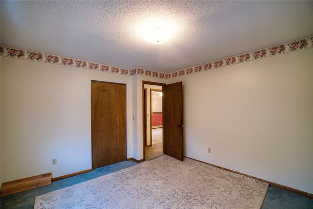 2902 MARCELLA Drive, Erie, PA 16506