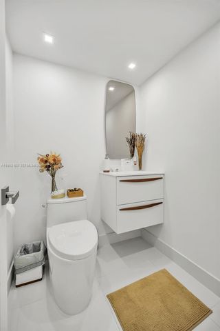 6801 Indian Creek Dr 304, Miami Beach, FL 33141