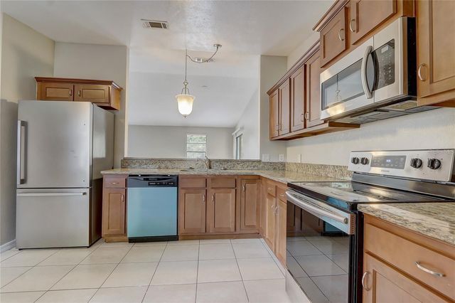 104 TURIN WAY, Kissimmee, FL 34758