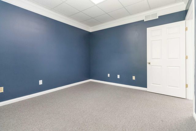 531 Darby Creek Road 48, Lexington, KY 40509