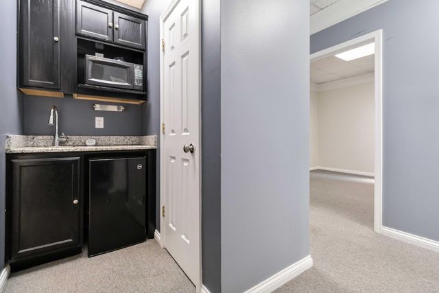 531 Darby Creek Road 48, Lexington, KY 40509