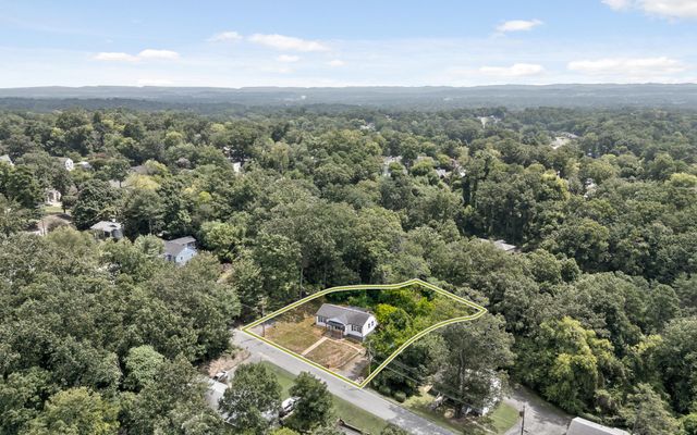 204 Waheela Drive, Chattanooga, TN 37404