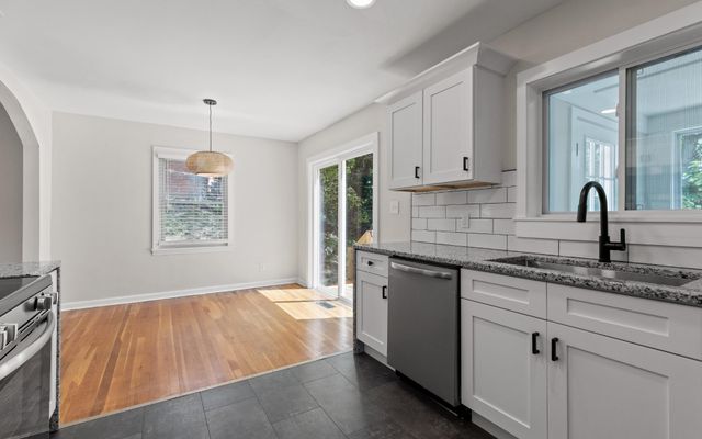 204 Waheela Drive, Chattanooga, TN 37404