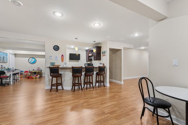 1790 Queensport Drive, Crystal Lake, IL 60014
