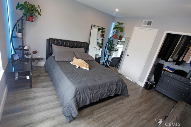 2053 Barry, Los Angeles, CA 90025