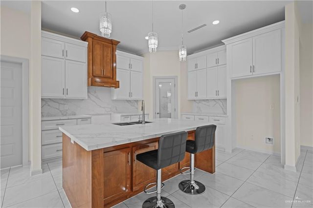 508 La Laguna Road, Mission, TX 78572