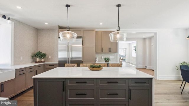615 E MT. PLEASANT, Philadelphia, PA 19119