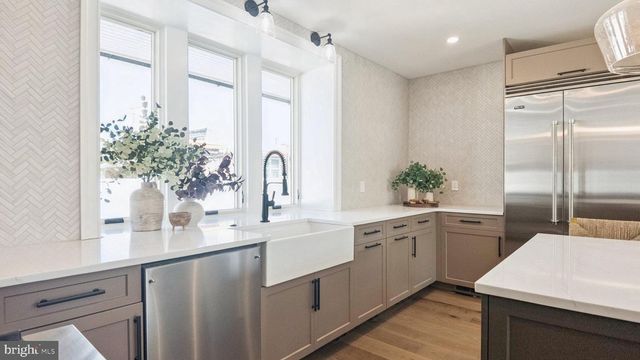 615 E MT. PLEASANT, Philadelphia, PA 19119