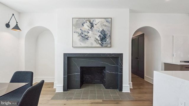 615 E MT. PLEASANT, Philadelphia, PA 19119