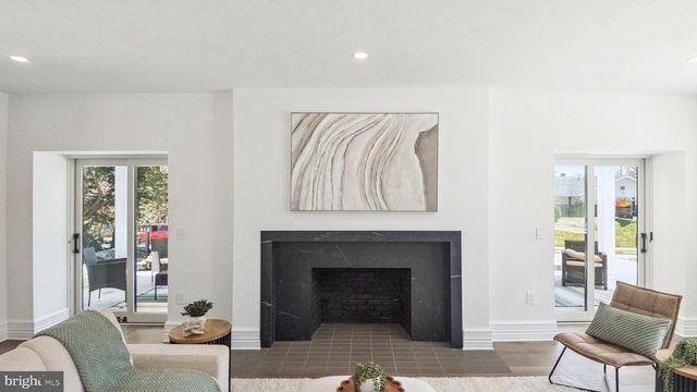 615 E MT. PLEASANT, Philadelphia, PA 19119