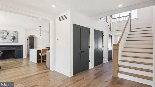 615 E MT. PLEASANT, Philadelphia, PA 19119