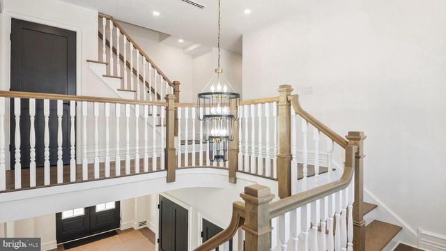 615 E MT. PLEASANT, Philadelphia, PA 19119