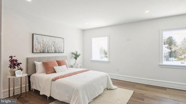 615 E MT. PLEASANT, Philadelphia, PA 19119