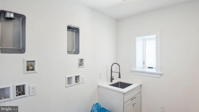 615 E MT. PLEASANT, Philadelphia, PA 19119