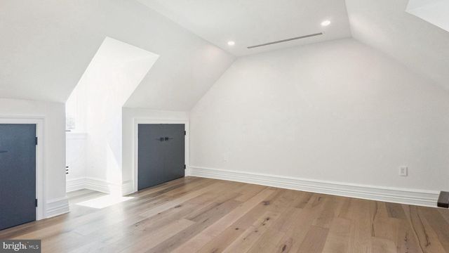 615 E MT. PLEASANT, Philadelphia, PA 19119