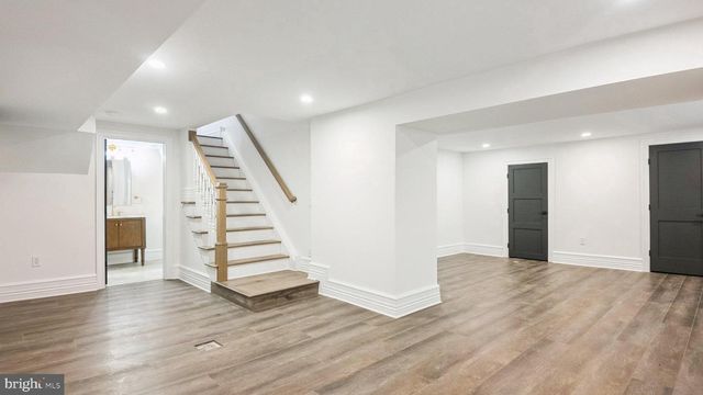 615 E MT. PLEASANT, Philadelphia, PA 19119