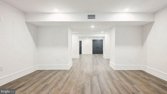 615 E MT. PLEASANT, Philadelphia, PA 19119