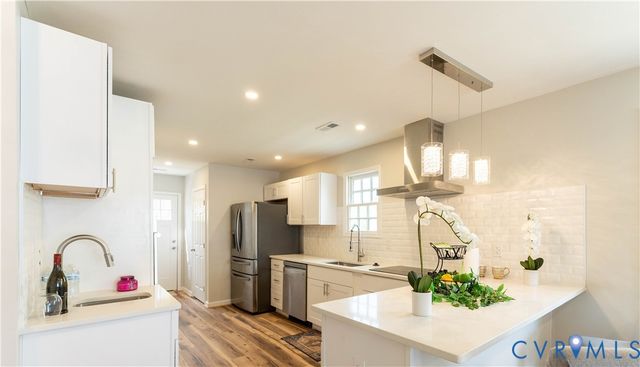 344 Hurt St, Petersburg, VA 23803