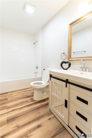 344 Hurt St, Petersburg, VA 23803