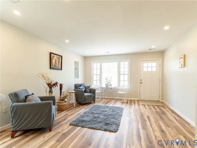 344 Hurt St, Petersburg, VA 23803