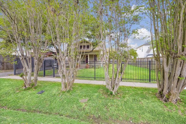 1846 Arlington Street, Houston, TX 77008