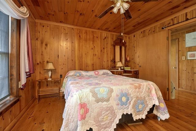 1932 Holly Creek Rd, Celina, TN 38551