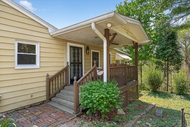 1932 Holly Creek Rd, Celina, TN 38551
