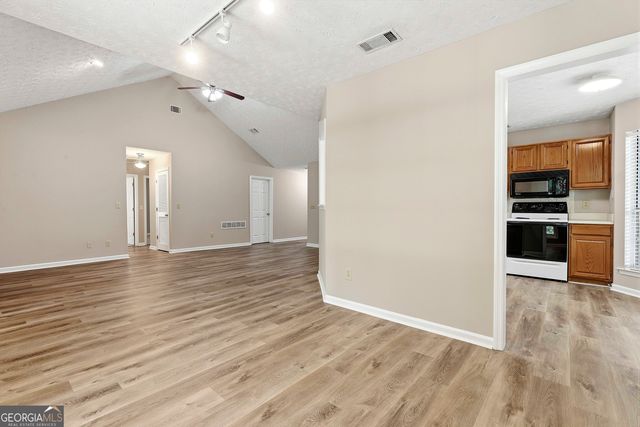 518 Longwood Lane, Peachtree City, GA 30269