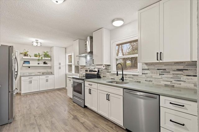 7235 Wallace Avenue, Kansas City, MO 64133