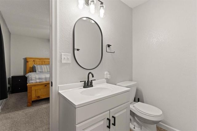 7235 Wallace Avenue, Kansas City, MO 64133