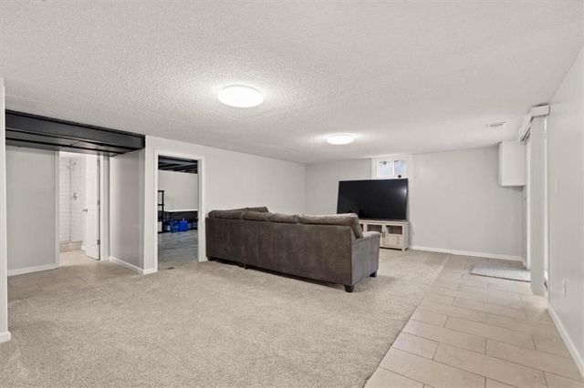 7235 Wallace Avenue, Kansas City, MO 64133